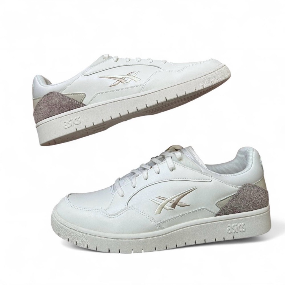 DISCONTINUED , BRAND NEW ASICS Gel-1010 SKYCOURT lifestyle trainers